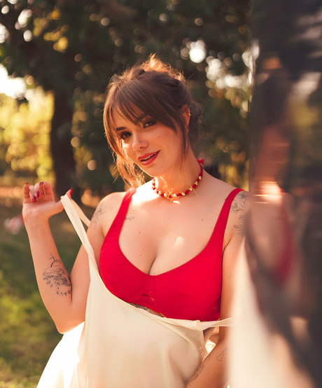 Marcela McGowan top actress pics