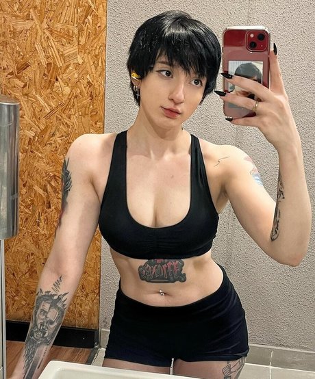 Akemy Sama high quality model gallery