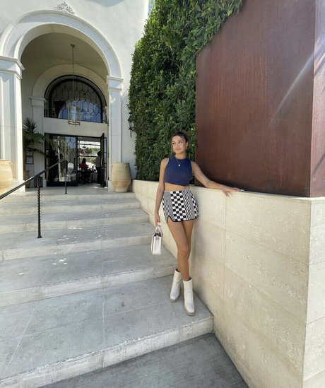 Madison Bailey naked actress archive