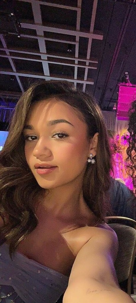 Madison Bailey star hot galleries