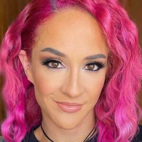 Dakota Kai top model pic