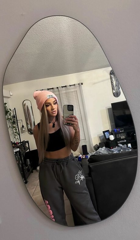 Dakota Kai pornstar high quality image