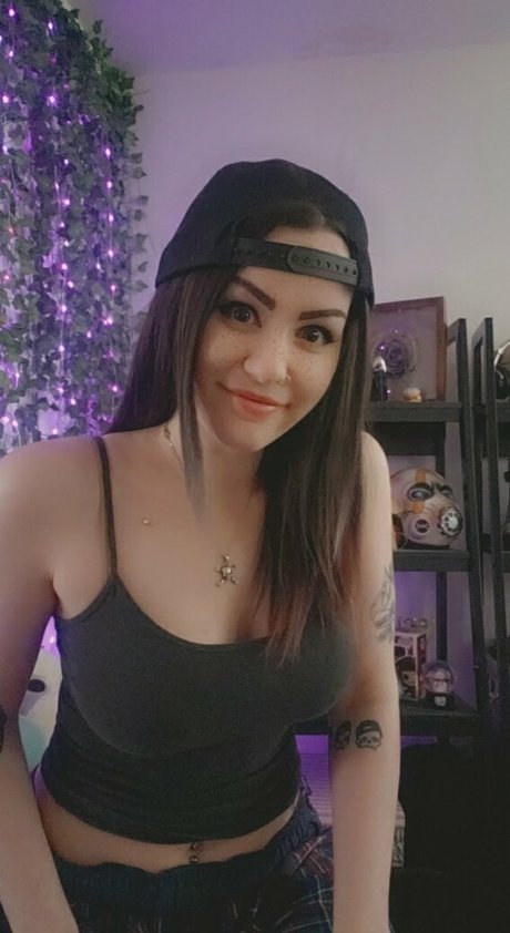 ConcealedBones pornstar xxx img