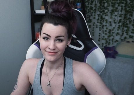 ConcealedBones star erotic gallery