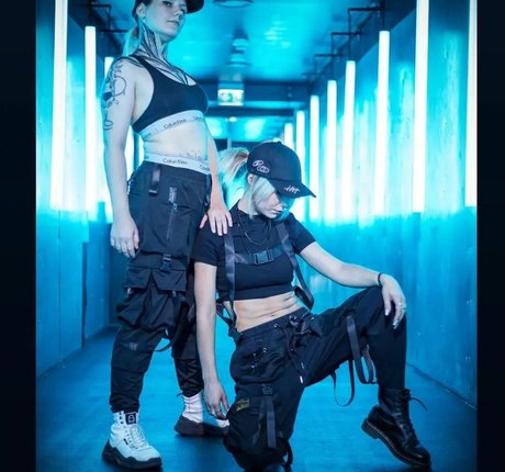 bgkatja nude model image