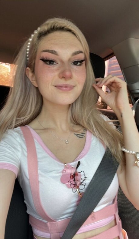 asian couple onlyfans top pictures