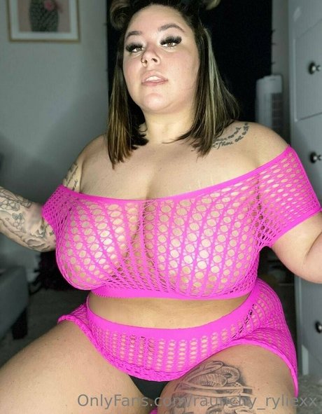 raunchy ryliexx nice pornstar galleries
