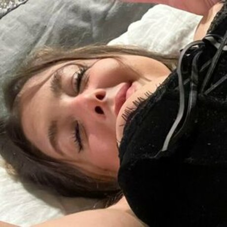 natalieslittlesecret hd model photo