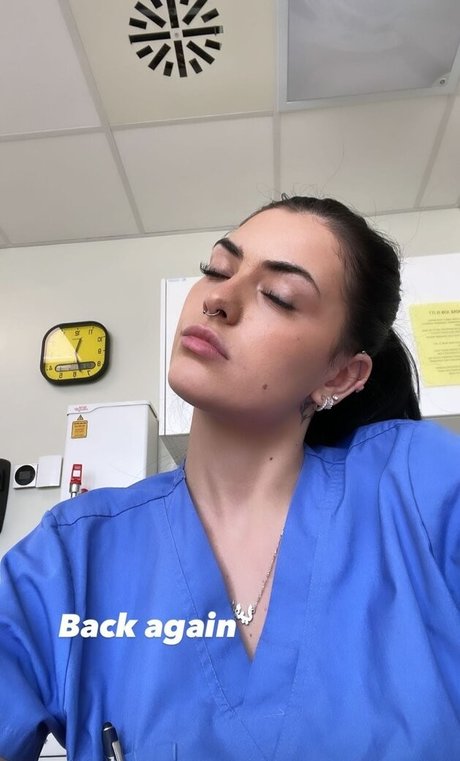 Olivia Forsbrook erotic pornstar images