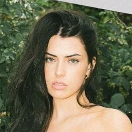 Olivia Forsbrook hd pornstar pic