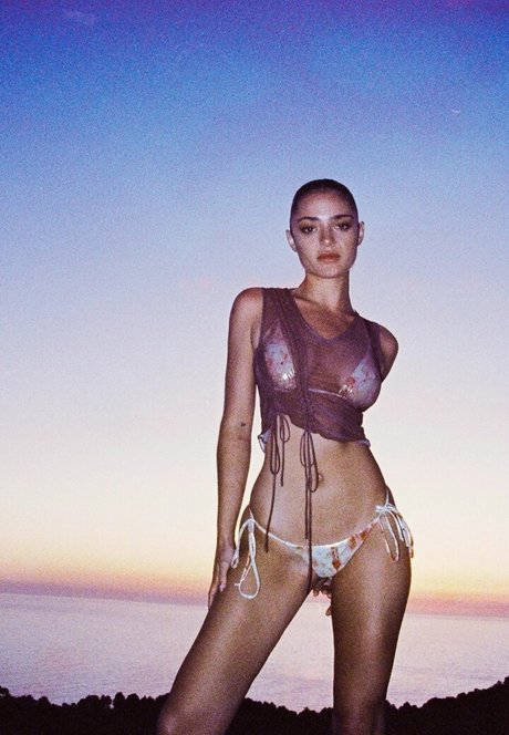 Luna Blaise hd star images