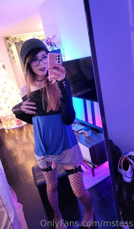 Mstess pornstar naked pics