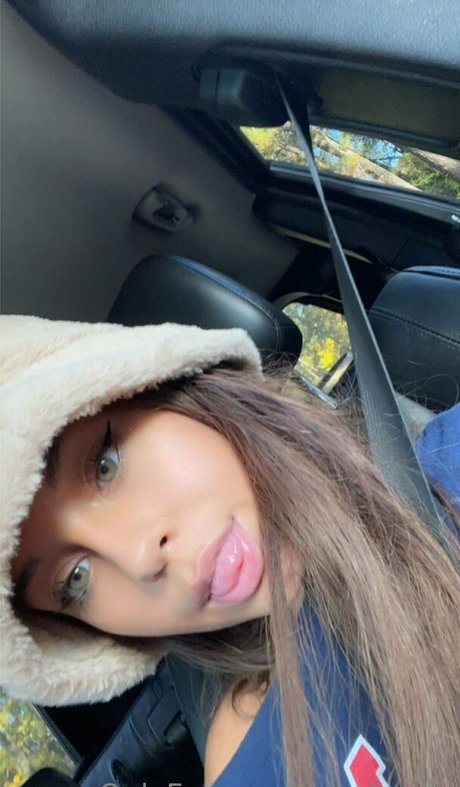 Anslirosie nude actress galleries