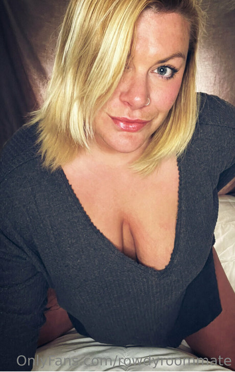 rowdyroommate model nudes image