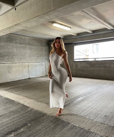 Evie Garbe nudes actress pic