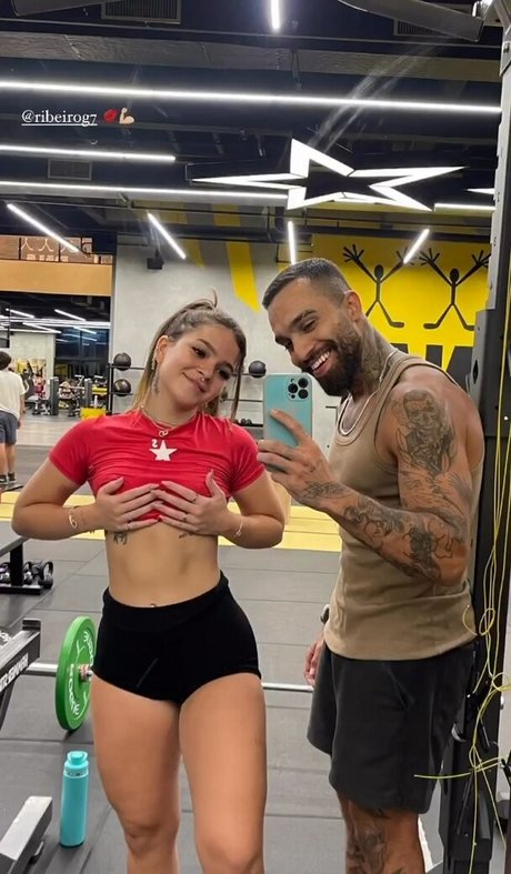 Melissa Mel Maia nice star pics