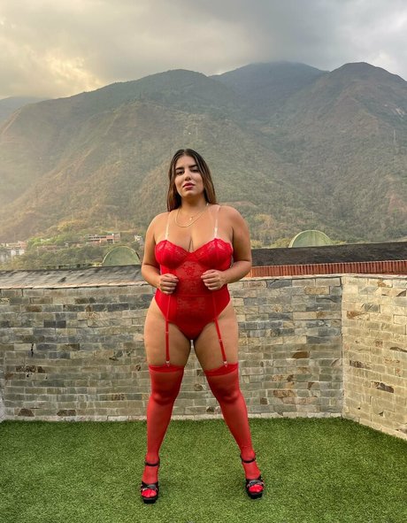 iamalondrita hot star img