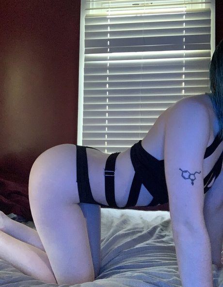 bluu929 pornstar adult images