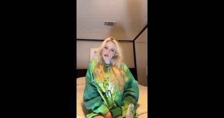 MSFIIIRE beautiful pornstar pic