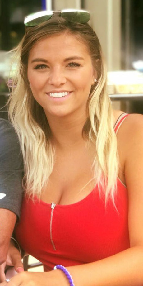 McKenna DeMoe model hd picture