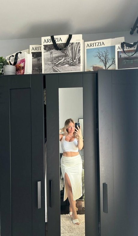 Katia A nice model picture