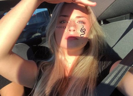 Katia A naked star picture