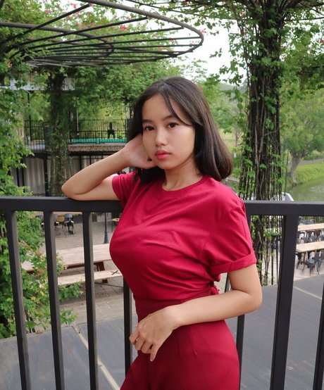 Elvara Caliva model sex gallery