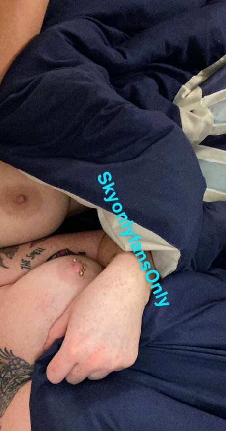 gay male onlyfans sexy image