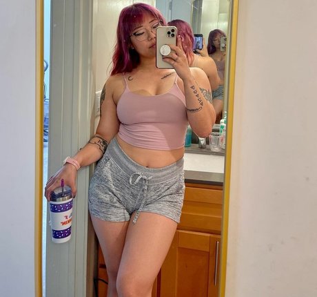 Stella Chung star pretty gallery