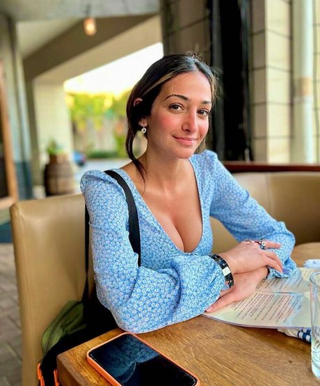 Lena Ayad sex model pics