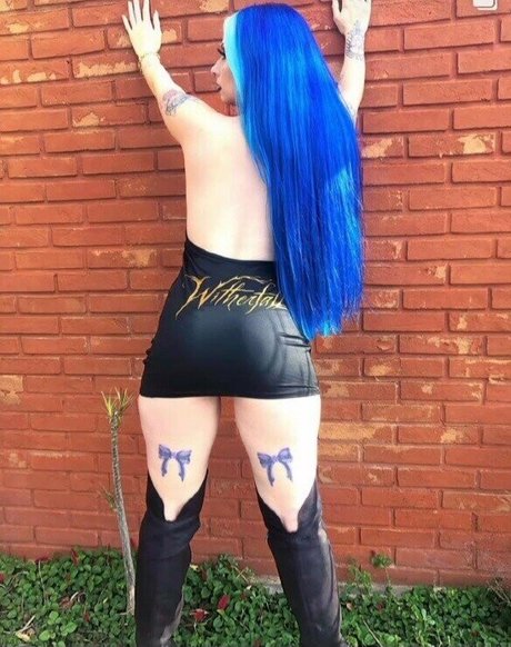 Ellen Natalia hd model image