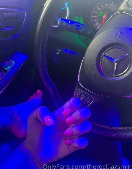 thereal jazsmin art model pic