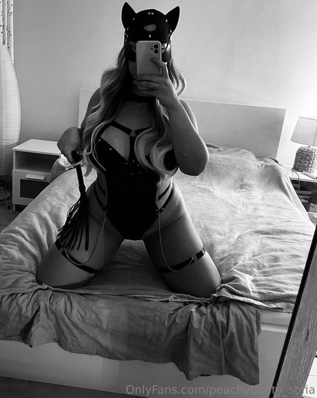 peachybooty sofia star pretty pics