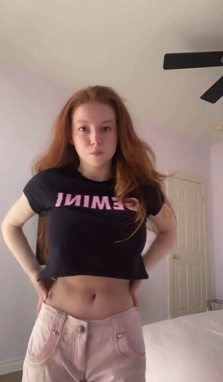 Francesca Capaldi perfect model pic