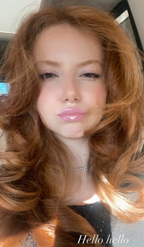 Francesca Capaldi model pretty photos