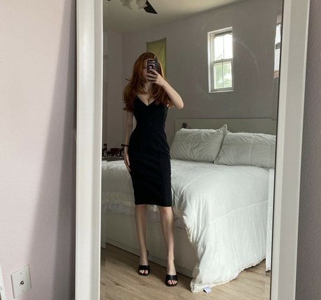 Francesca Capaldi model sexy photo