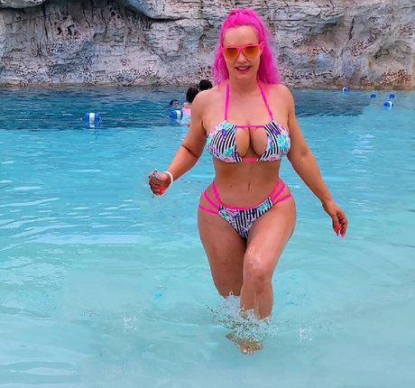 Nicole Coco Austin pornstar top gallery