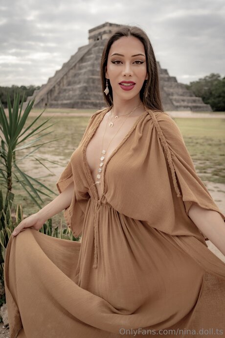 nina doll ts hot star picture