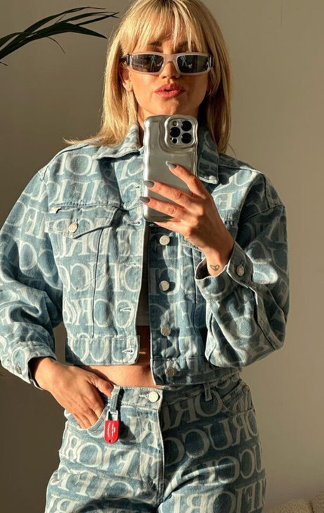 Ashley Roberts pornstar naked galleries