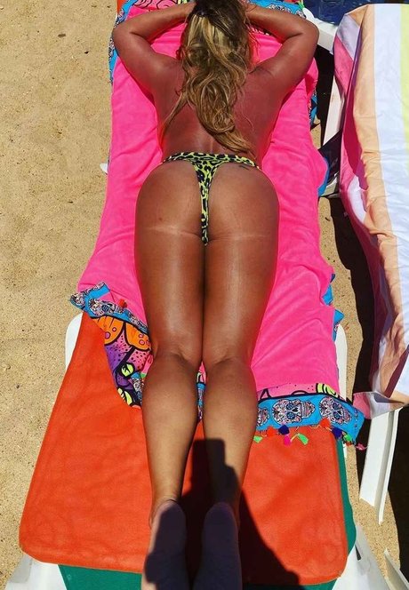 Danielle Nicholls star gallery