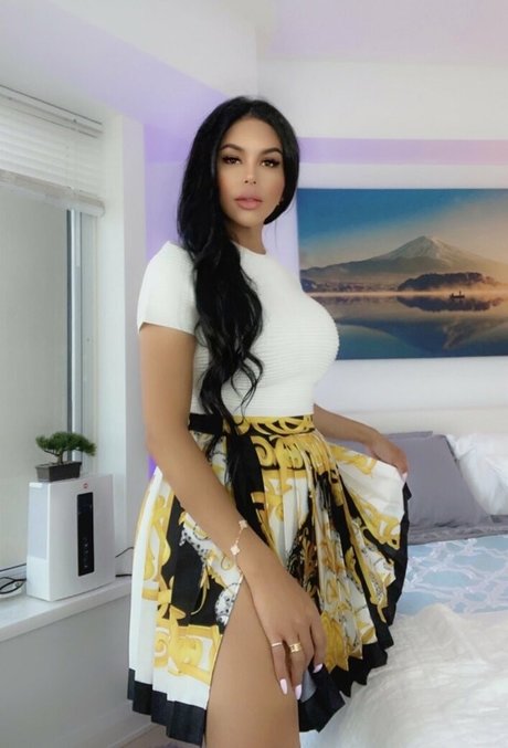 exoticfoxyanastasia naked actress pics