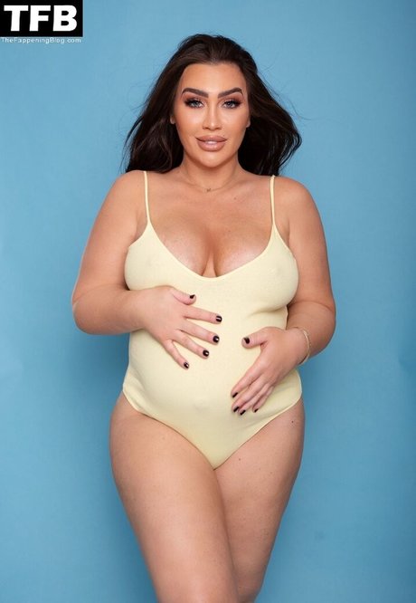 Lauren Goodger sexy model pics