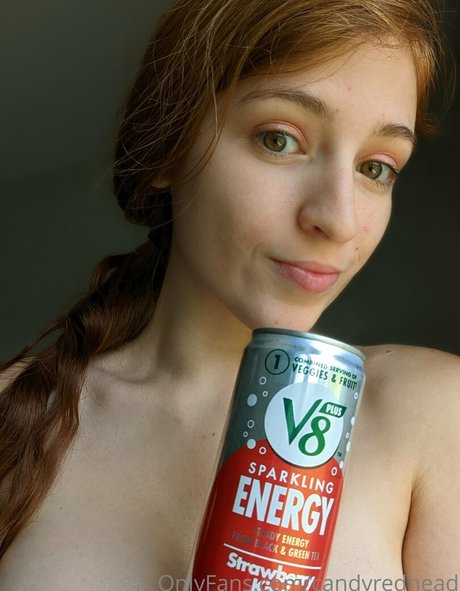 candyredhead model erotic picture