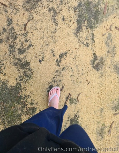 dramatic dumpster free naked actress picture