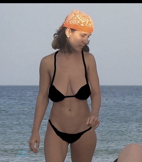 Alexandra Copos De Prada erotic actress pics