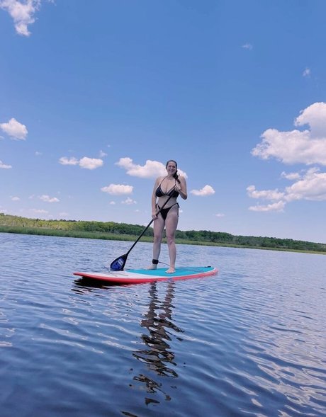 Hannah F sexy actress image