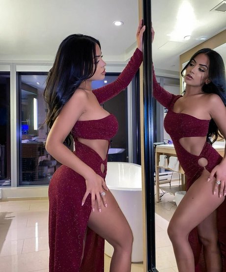 Aneeqa Farid pornstar sex archive