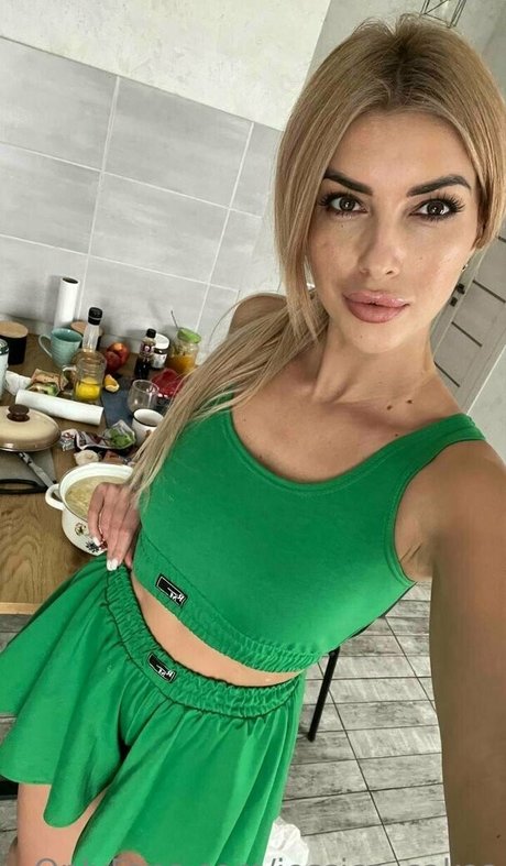 jessica cakes star top picture