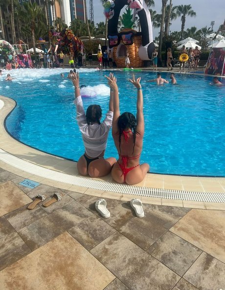 yonlibb nude model galleries