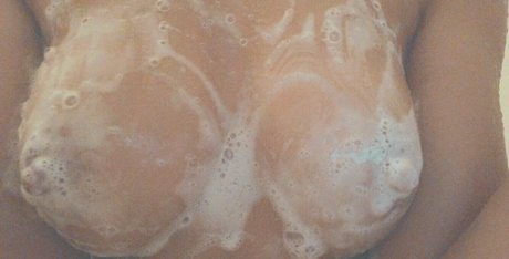 babyalinakay hot actress image